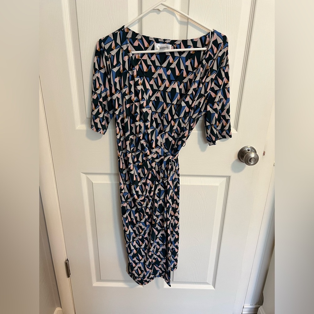 Small Motherhood Maternity Abstract Pattern Dress